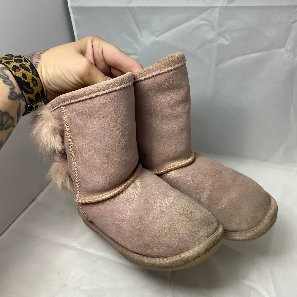 BEARPAW Elle Exotic Pink faux fur Youth Boots - Size 12 - GUC